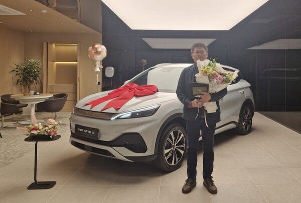 BYD코리아가&nbsp;첫&nbsp;국내&nbsp;승용&nbsp;모델인&nbsp;BYD&nbsp;아토&nbsp;3(BYD ATTO 3)의&nbsp;고객&nbsp;인도를&nbsp;14일부터&nbsp;시작한다. 사진 BYD코리아 [뉴스락]