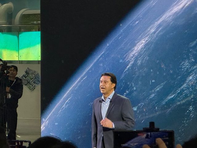 호세 무뇨스 현대차 사장이 경기 고양시 킨텍스 제1전시관에서 열린&nbsp;‘2025&nbsp;서울모빌리티쇼’에서 현대차 전략에 대해 발표를 하고 있다. 사진=강동완 기자 [뉴스락]