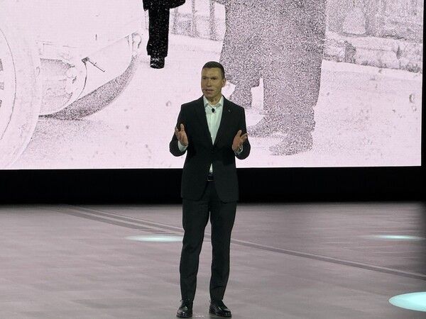 마티아스 바이틀 메르세데스 벤츠 코리아 사장이 '2025 서울모빌리티쇼'서 인사말을 하고 있다. 사진=강동완 기자 [뉴스락]