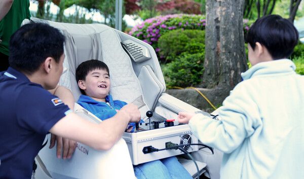 헬스케어로봇 기업 바디프랜드가 지난 5일 어린이날을 맞아 '제23회 숭실 창의력 체험축제'에 헬스케어로봇을 선보였다. 바디프랜드 제공 [뉴스락]