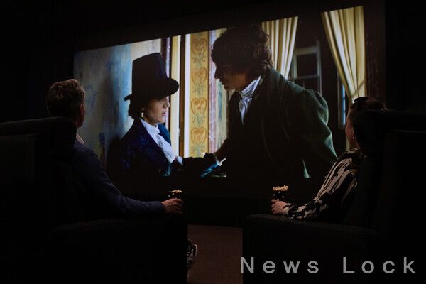 삼성전자가 스페인 바르셀로나에서 열리는 유럽 최대 영화 산업 박람회 '시네유럽 2025'에 참가해 시네마 LED 스크린 오닉스(Onyx)를 통해 파테 필름이 제작한 영화 '몬테 크리스토 백작'을 상영하고 있다. 삼성전자 제공 [뉴스락]