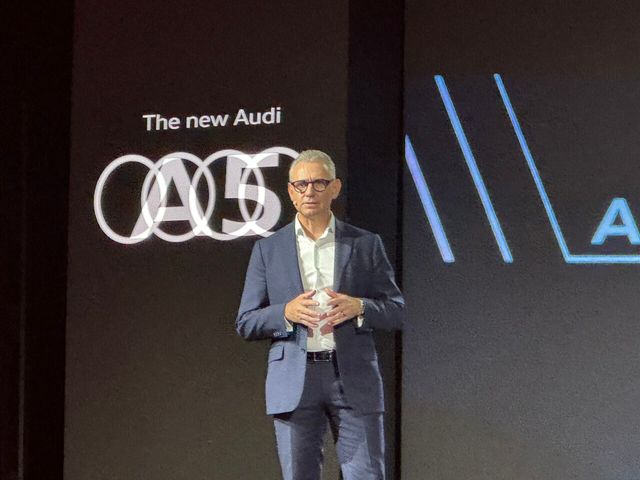 스티브 클로티 아우디 코리아 사장이&nbsp;'더 뉴 아우디 A5'와 '더 뉴 아우디 Q5'의 미디어 런칭 행사에서 발표를 하고 있다. 사진=강동완 기자 [뉴스락]