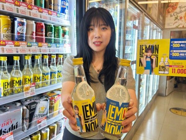 이마트24가 업계 최초로 생레몬이 들어간 리큐르를 선보인다. 이마트24 제공 [뉴스락]