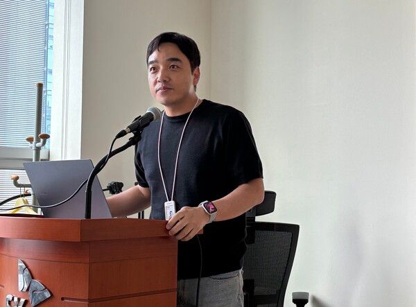 박서하 티맵모빌리티 D&I(Data&Innovation) 담당이 데이터 및 AI 서비스에 대해 설명하고 있다. 사진=김도연 기자 [ㄴ뉴스락]