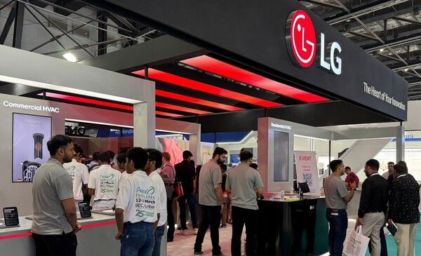 LG전자가 지난 12일부터 인도 뭄바이에서 열린 냉난방 공조(HVAC) 전시회 'ACREX 2026'에 참가해 완제품과 핵심 부품을 아우르는 종합 공조 솔루션을 선보였다. 사진 LG전자 [뉴스락]