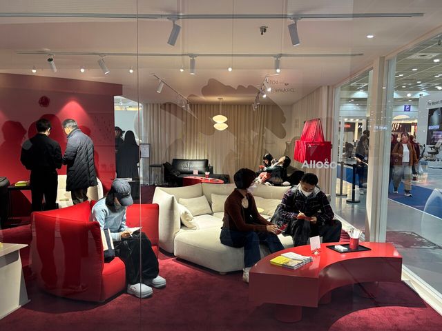 서울시 삼성동 코엑스에서 지난 25일부터 개최된 '서울리빙페어' 가구 전시장의 전경. 사진=장민지 기자 [뉴스락]