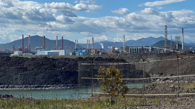 광양 국가 산단 내에서 바라본 제철소. [뉴스락 DB]