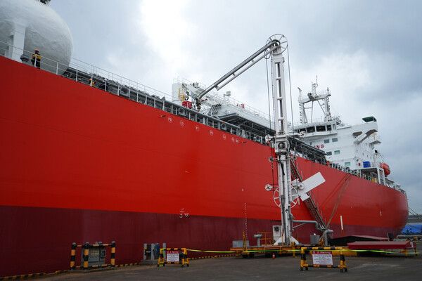 롯데정밀화학, 세계 최초 암모니아 선박연료 상업화. 롯데정밀화학 제공 [뉴스락]