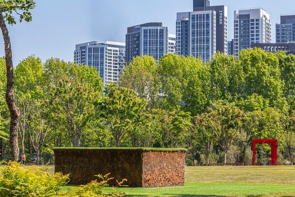 IPARK현대산업개발이 다음 달 1일 서울 성동구 서울숲에서 개막하는 '서울국제정원박람회'에 참여해 기업동행정원 '숨 쉬는 땅, 깨어나는 정원'을 공개한다. 사진 IPARK현대산업개발 [뉴스락]