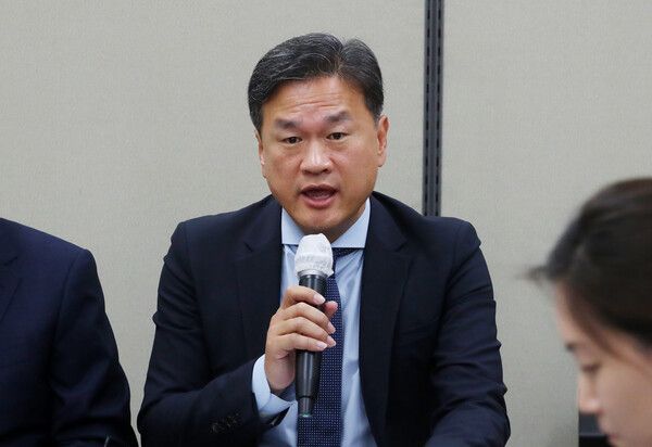 경찰청 국가수사본부 최현석 사이버수사국장이 지난 6월 북한 해킹조직(김수키) 제재 및 권고문 관련 브리핑을 하고 있다. [사진 제공=뉴시스]