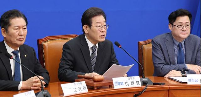 더불어민주당 이재명 대표가 26일 오전 서울 여의도 국회에서 열린 최고위원회의에서 발언하고 있다. [사진제공=뉴시스]<br>