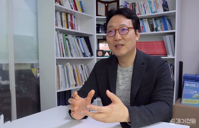 본지와 인터뷰 중인 웰스케어 이성원 대표 ⓒ투데이신문