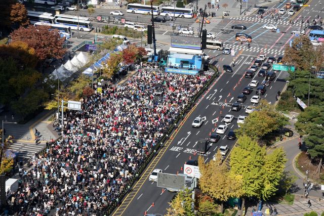 서울 도심에서 대규모 집회가 열려 교통 혼잡이 예상된다. [사진 출처=뉴시스]