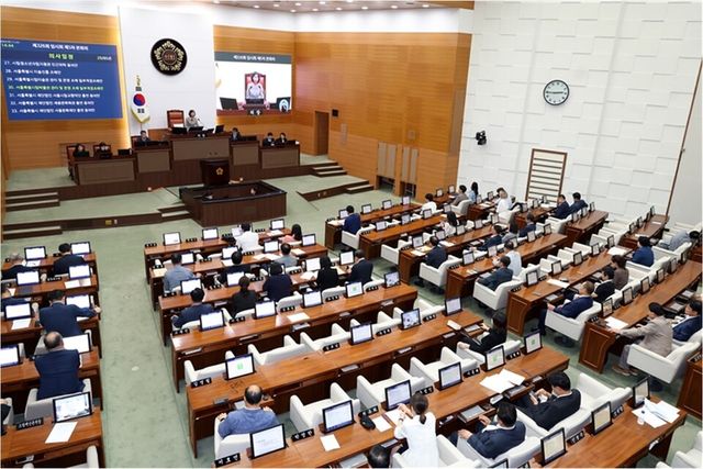 서울시의회 임시회 모습. [사진제공=서울시의회]