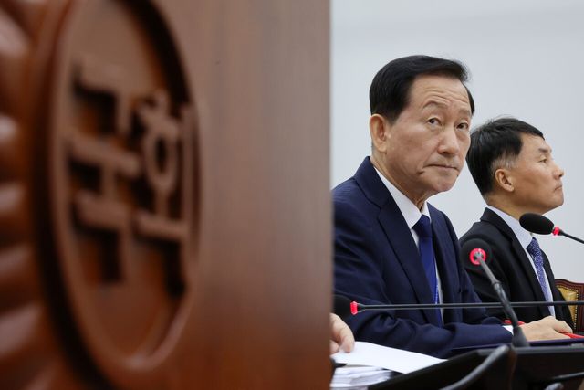 방송통신심의위원회 류희림 위원장이 지난 10월 오전 서울 여의도 국회에서 열린 과학기술정보방송통신위원회 국정감사에 출석했다. [사진제공=뉴시스]