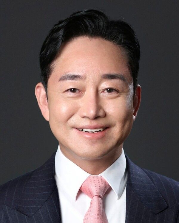 직능경제인단체총연합회 김성남 수석부회장이 4·10총선 국민의힘 고양시갑 예비후보로 등록하고 출마를 선언했다. [사진제공=본인]