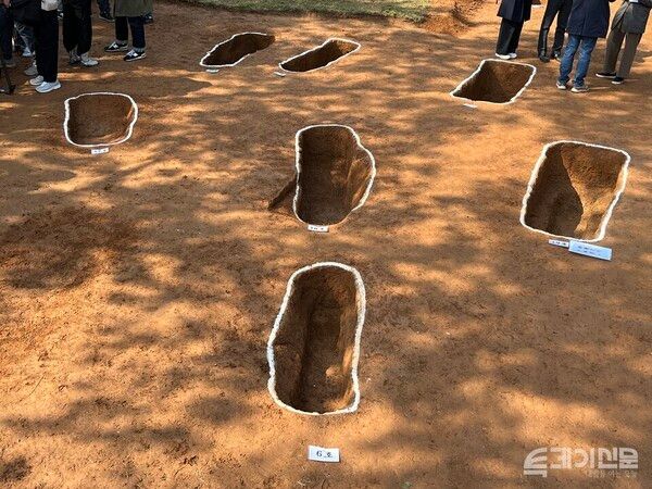 지난해 10월 25일 경기도 안산시 단원구 선감동 선감학원 희생자 매장지 일부 유해 발굴 현장. ⓒ투데이신문<br>