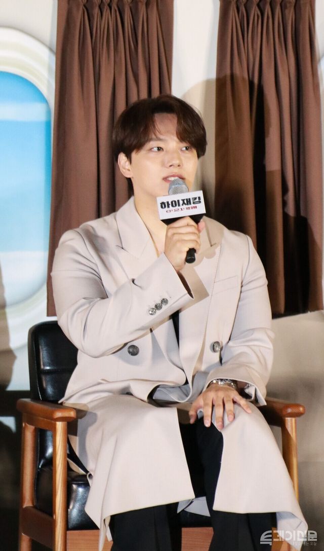 ‘하이재킹’ 제작보고회에서 질문에 답하고 있는 여진구 배우 ⓒ투데이신문