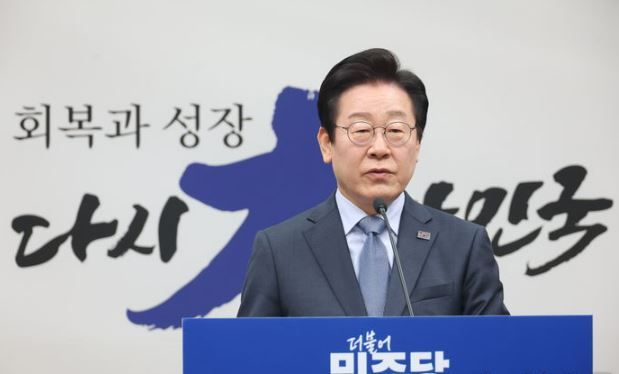 더불어민주당 이재명 대표가 23일 서울 여의도 국회에서 기자회견을 하고 있다.&nbsp;[사진출처=뉴시스]<br>