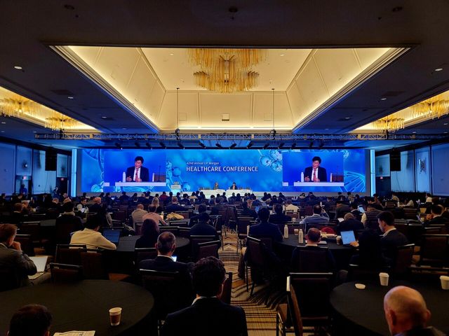 지난해 1월 열린 JPMHC에서 삼성바이오로직스 존림 대표가 메인 트랙 발표를 진행 중이다. [사진 제공=삼성바이오로직스]