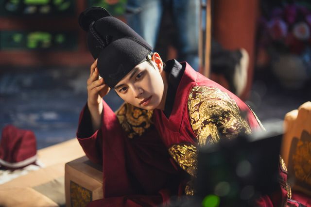 드라마 <폭군의 셰프> 촬영 현장에서의 이채민 배우 [사진제공=tvN]&nbsp;<br>