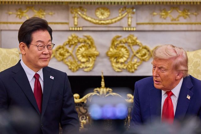 이재명 대통령과 도널드 트럼프 미국 대통령이 지난 8월 25일(현지 시간) 미국 워싱턴DC 백악관에서 한미 정상회담을 하고 있다. [사진제공=뉴시스/공동취재단]<br>