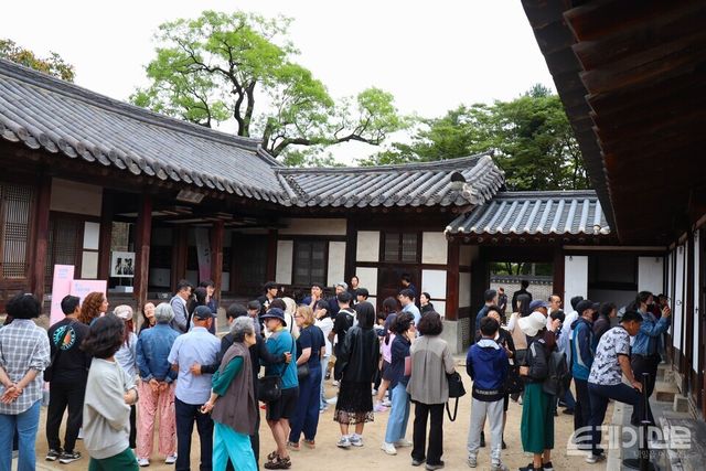 9일 오후 창덕궁 낙선재에서 ‘낙선재 100년의 시간과 풍경’ 행사가 진행되고 있다. ⓒ투데이신문<br>