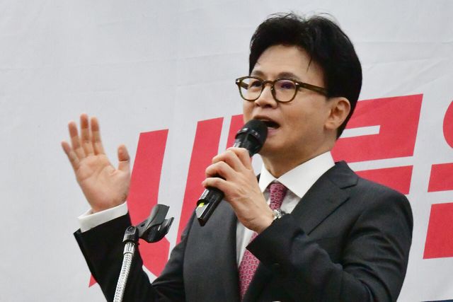 한동훈 전 국민의힘 대표가 지난 8월 11일 광주 서구 홀리데이인호텔에서 진행된 김화진 국힘 전남도당위원장 취임식에서 축사를 하고 있다. [사진제공=뉴시스] <br>