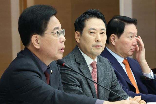 송언석 국민의힘 원내대표가 19일 서울 중구 대한상공회의소에서 열린 국민의힘-대한상공회의소 정책 간담회에서 발언하고 있다. [사진제공=뉴시스/공동취재단]