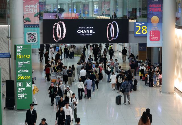 지난 24일 인천국제공항 면세 구역 전경 [사진=뉴시스]