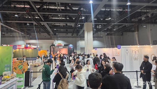 18일 서울 코엑스 마곡에서 열린&nbsp;‘컬리푸드페스타 2025’ 현장 모습.&nbsp;ⓒ투데이신문&nbsp;