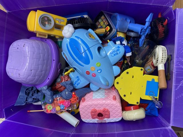 서울환경운동연합이 수거한 장난감들이 상자에 담겨있다.&nbsp; [사진제공=서울환경운동연합]
