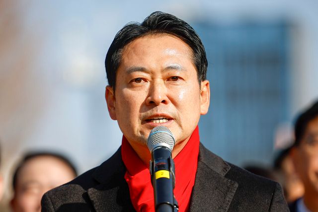 장동혁 국민의힘 대표가 지난 2일 서울 서초구 서울중앙지방법원에서 열린 추경호 의원 구속영장 청구 규탄대회에서 발언하고 있다. [사진제공=뉴시스]