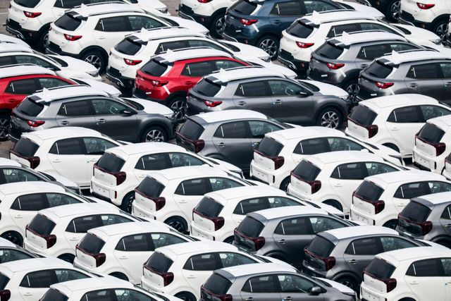 지난 12일 경기 평택시 평택항에 수출용 자동차가 세워져 있는 모습. [사진=뉴시스]