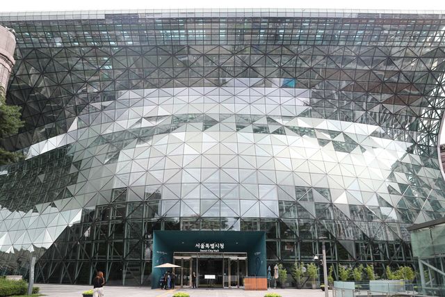 서울 중구 서울시청 전경. [사진=뉴시스]