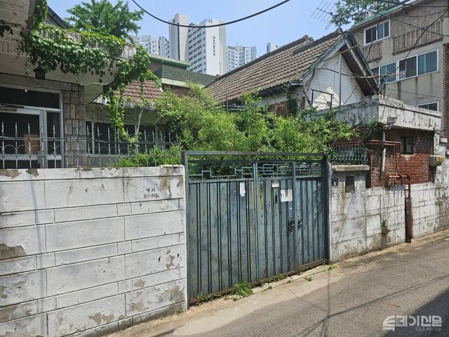 서울 시내 빈집밀집구역의 한 빈집.&nbsp;&nbsp;ⓒ 투데이신문