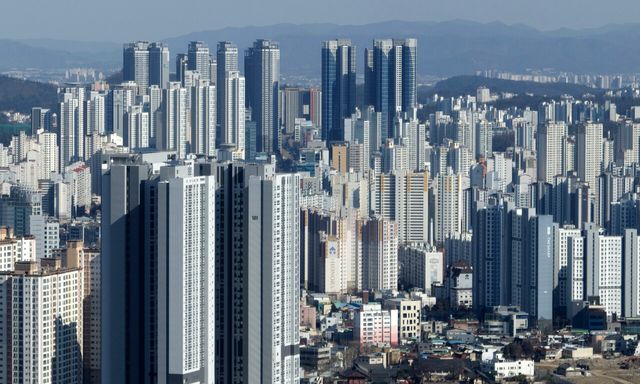 대구 중구에서 바라본 대구 도심 아파트. [사진=뉴시스]<br>