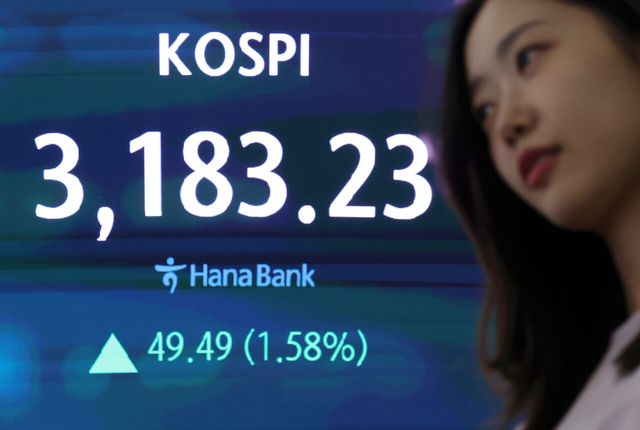 10일 코스닥 지수는 전 거래일(790.36)보다 7.34포인트(0.93%) 상승한 797.70에 거래를 마쳤다. [사진=뉴시스]