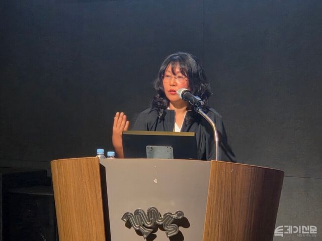 지난 11일 판교 차바이오컴플렉스에서 차바이오텍 양은영 부사장이 ‘CGB-CIC’ 운영계획에 대해 설명 중이다.&nbsp;ⓒ투데이신문