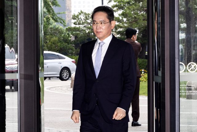 2025 삼성호암상 시상식에 참석하는 이재용 회장의 모습 [사진=뉴시스]