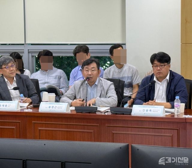 22일 오후 서울 여의도 국회에서 열린 ‘버려지는 환경에너지, 이대로 방치해도 좋은가’ 토론회에서 송경근 한국과학기술연구원 책임연구원이 발표하고 있다. ⓒ투데이신문