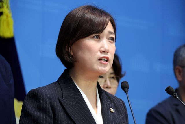 백승아 민주당 원내대변인. [사진제공=뉴시스]<br>