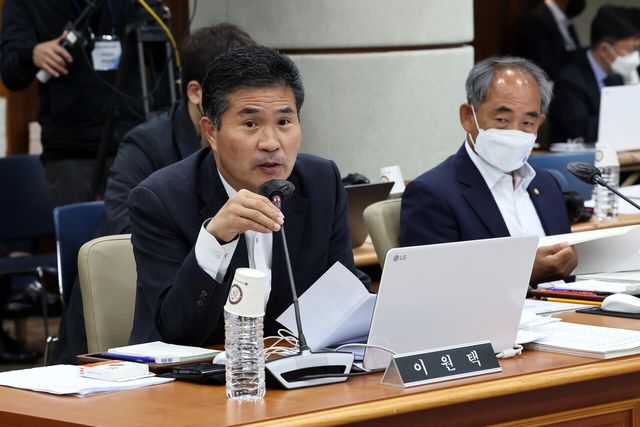 이원택 더불어민주당 의원 [사진제공=뉴시스]