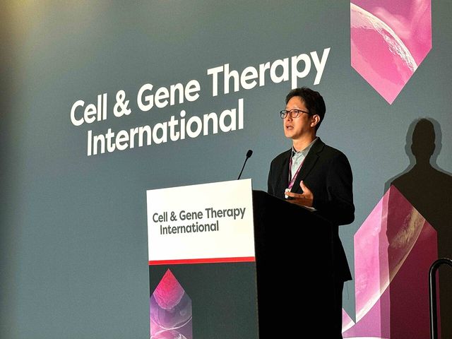 16일(현지 시간) 미국 보스턴에서 열린 ‘2025&nbsp;바이오프로세스 인터내셔널’ 스피킹 세션에서 삼성바이오로직스 항체배양PD팀 이태희 상무가 발표하고 있다. [사진=삼성바이오로직스]