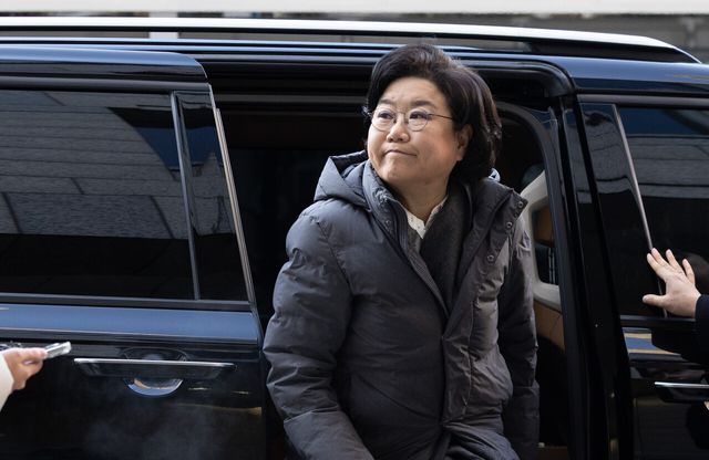 이혜훈 초대 기획예산처 장관 후보자가 지난 22일 오전 서울 중구 예금보험공사에 마련된 인사청문회 준비 사무실로 출근하고 있다. [사진제공=뉴시스]<br>