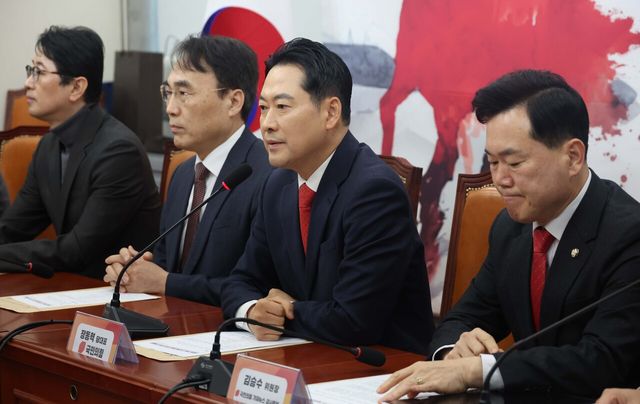 장동혁 국민의힘 대표가 5일 오전 서울 여의도 국회에서 열린 야당탄압가짜뉴스감시특위 제1차 전체회의에서 발언을 하고 있다. [사진제공=뉴시스]