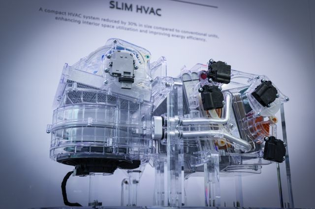 현대위아가 CES 2026에서 공개한 슬림 HVAC의 모습. [사진=현대위아]