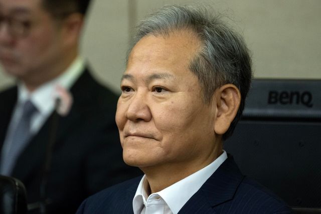 이상민 전 행정안전부 장관이 지난해 10월 17일 서울 서초구 서울중앙지법에서 진행된 내란 중요임무 종사 등 혐의 첫 공판기일에 출석해 있다. [사진제공=뉴시스]<br>