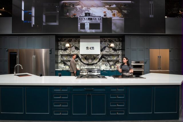 LG전자가 북미 최대 주방·욕실 전시회 ‘KBIS 2026’에 참가해 주택과 고객의 일상을 바꾸는 맞춤형 프리미엄 제품과 솔루션을 선보인다. 특히 주방 가전 브랜드 ‘SKS’의 첫 런드리 솔루션을 공개하며 주방을 넘어 세탁실까지 초프리미엄 가전 경험을 확장한다. [사진=LG전자]