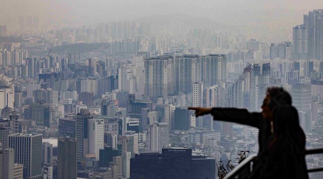 서울 남산에서 바라본 서울 시내 아파트 대단지 모습. [사진=뉴시스]